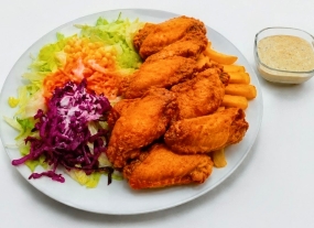 69 Pouletflügeli Teller